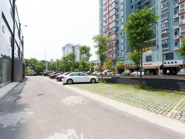 Jinjiang Inn Xianning Yinquan Avenue Hot Spring Hotel מראה חיצוני תמונה
