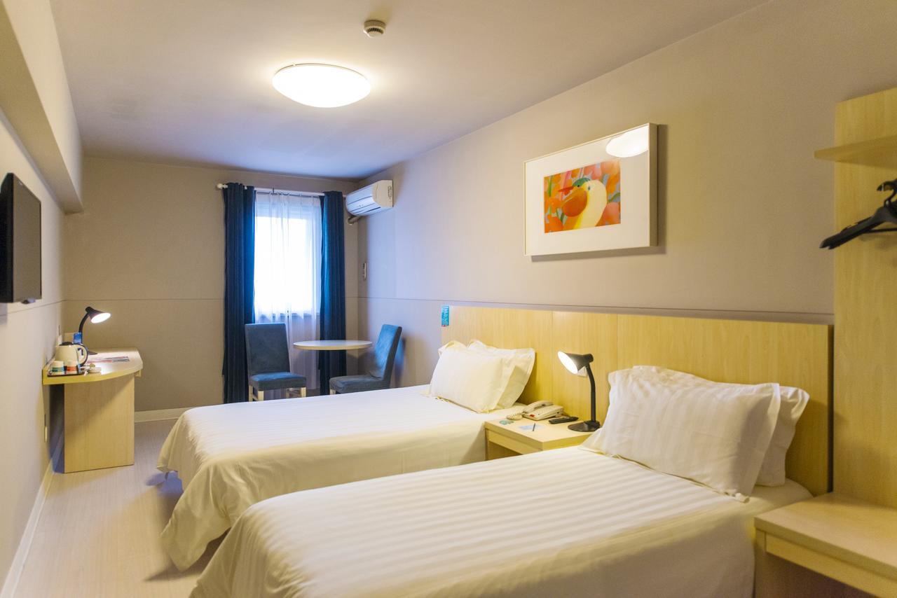 Jinjiang Inn Xianning Yinquan Avenue Hot Spring Hotel מראה חיצוני תמונה
