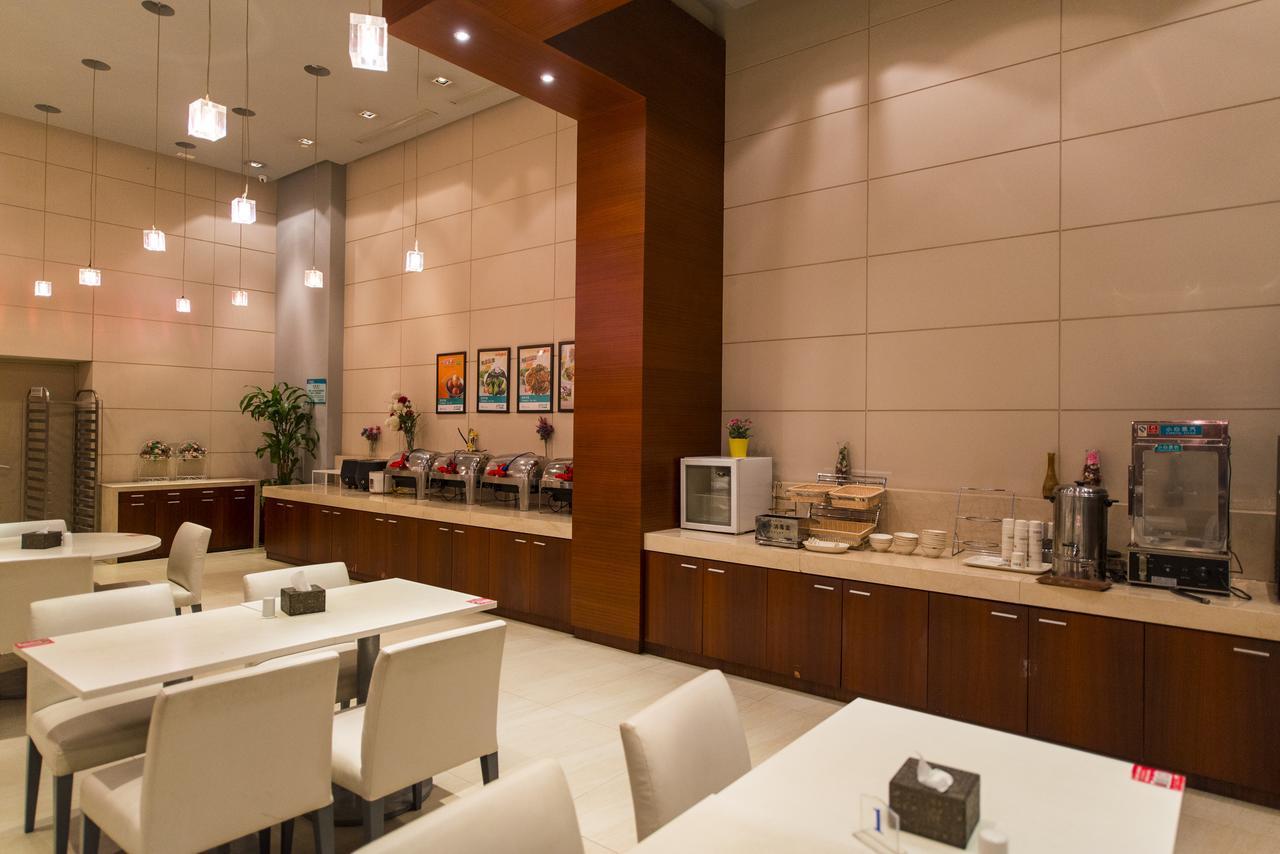 Jinjiang Inn Xianning Yinquan Avenue Hot Spring Hotel מראה חיצוני תמונה