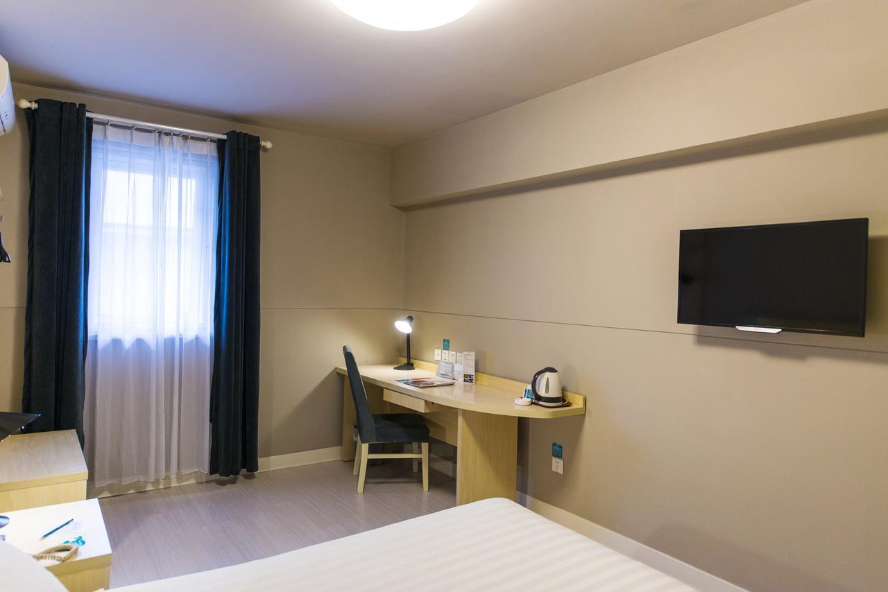 Jinjiang Inn Xianning Yinquan Avenue Hot Spring Hotel מראה חיצוני תמונה